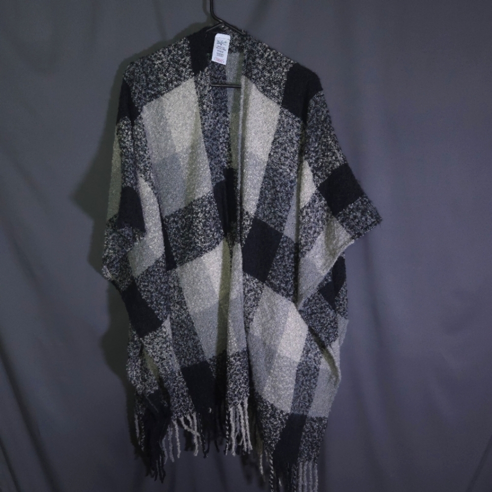 Woolrich Amelia Cozy Blanket Wrap One Size Fringe Soft Plaid Cottagecore Boho